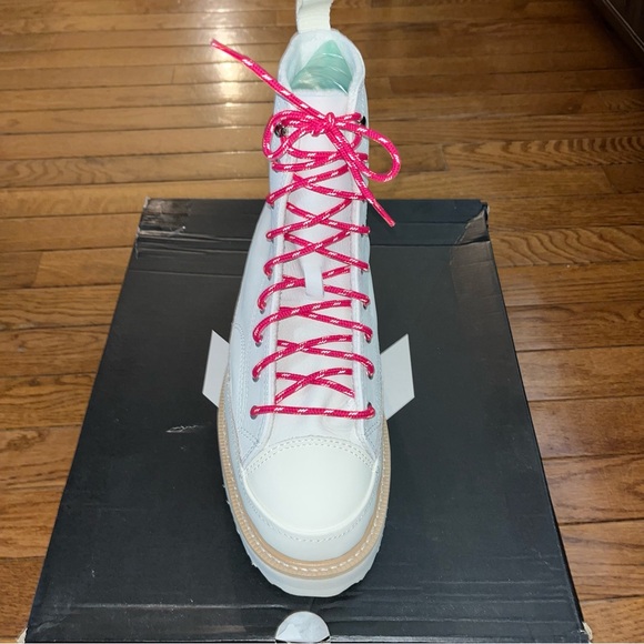 Converse Chuck Taylor Egret Ivory Leather Crafted Boot Women’s Size 9.5 - Picture 6 of 16